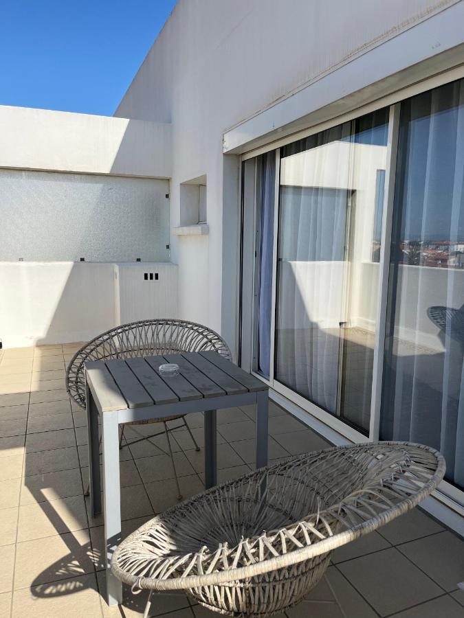 Hôtel Les Sables Canet-en-Roussillon Exterior foto