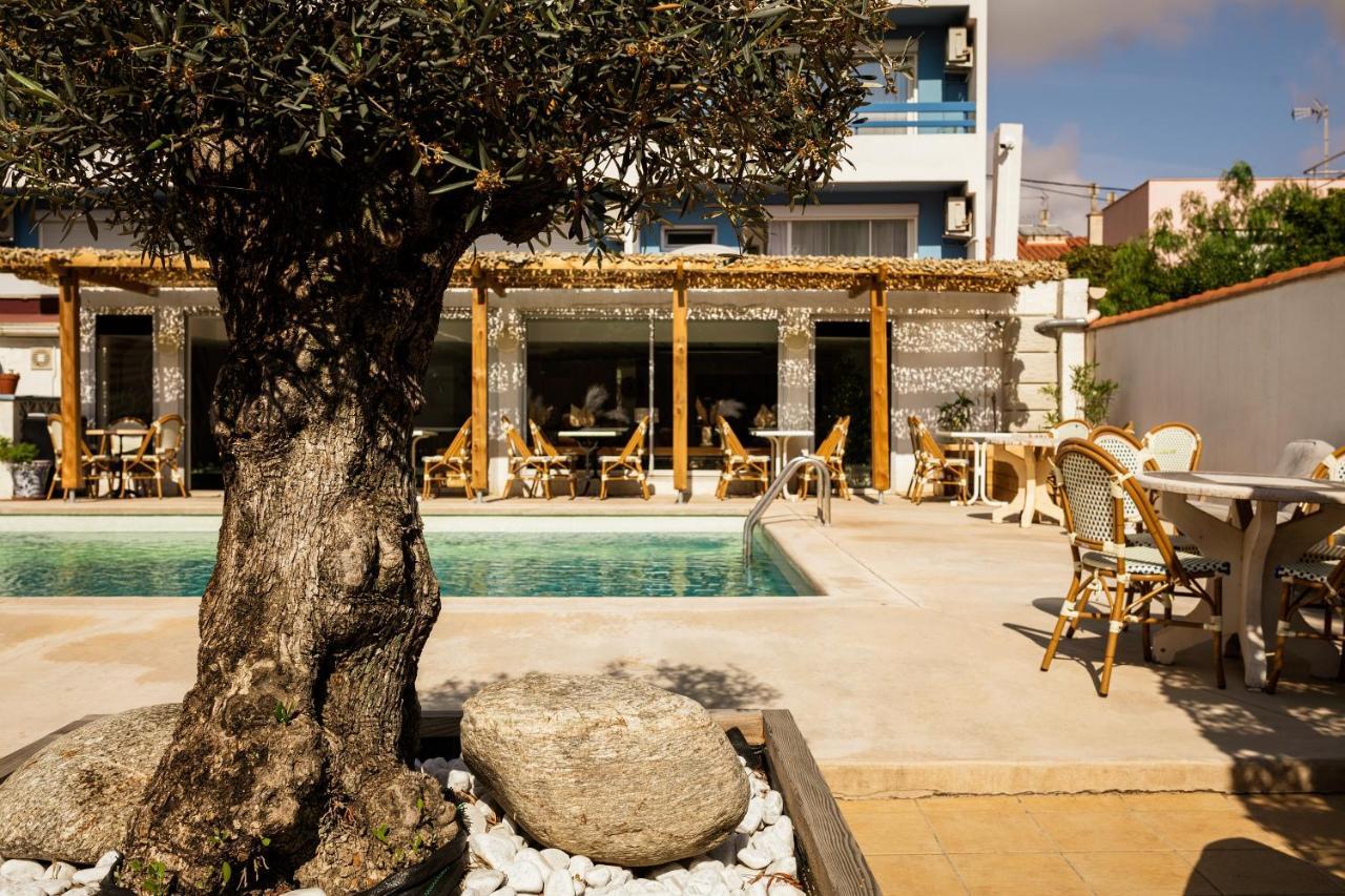 Hôtel Les Sables Canet-en-Roussillon Exterior foto